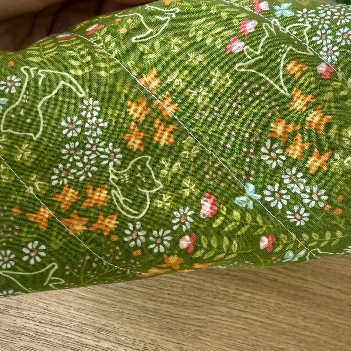Quilted Garden Kitty Toiletry Bag