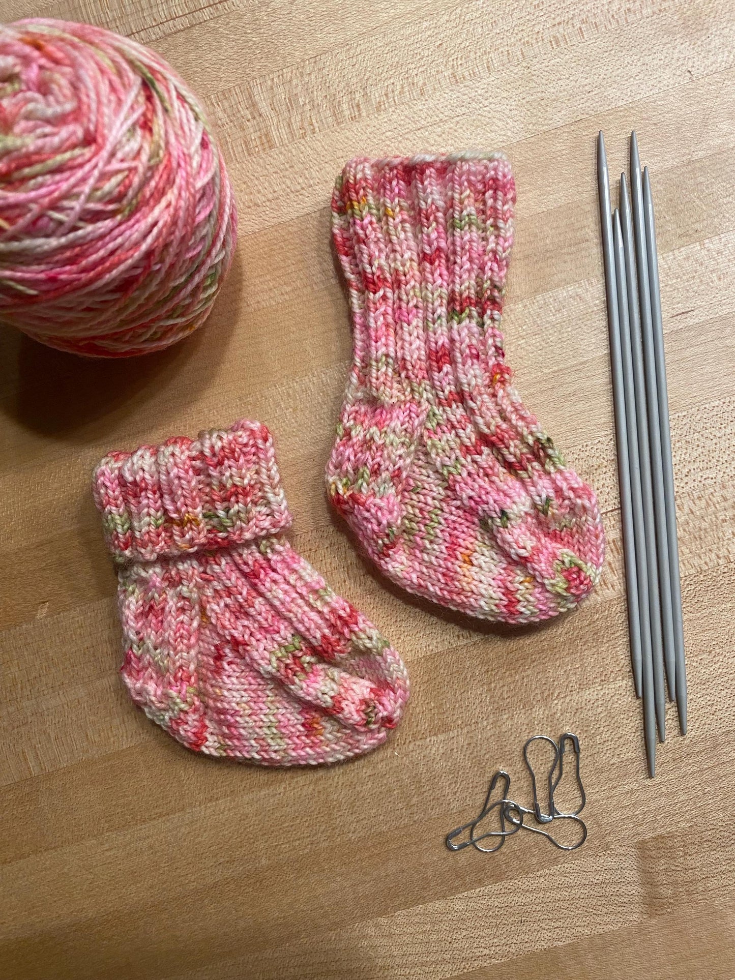 Ribbed Baby Sock Knitting Pattern – Cuff Down | Newborn to 3 Years