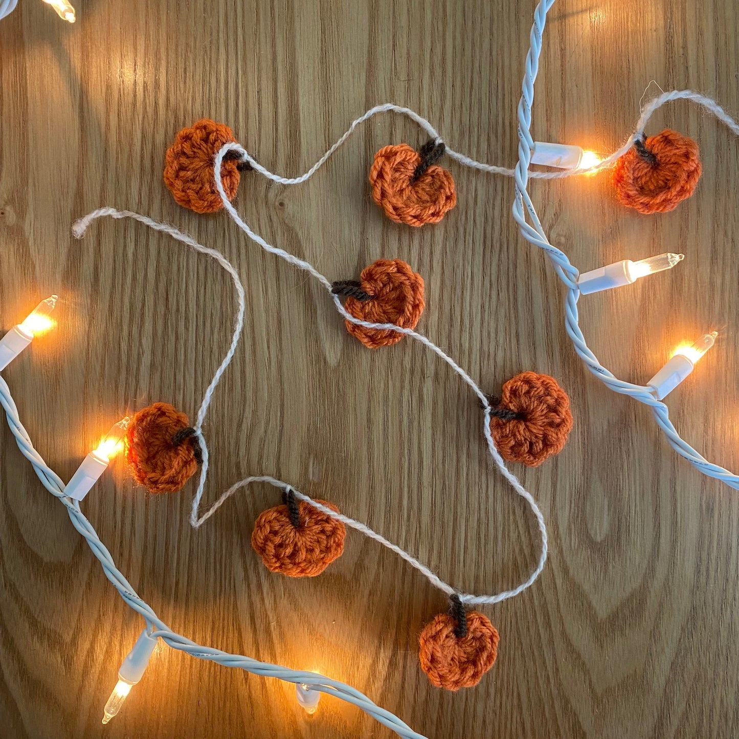 Crochet Tiny Pumpkin Garland Pattern