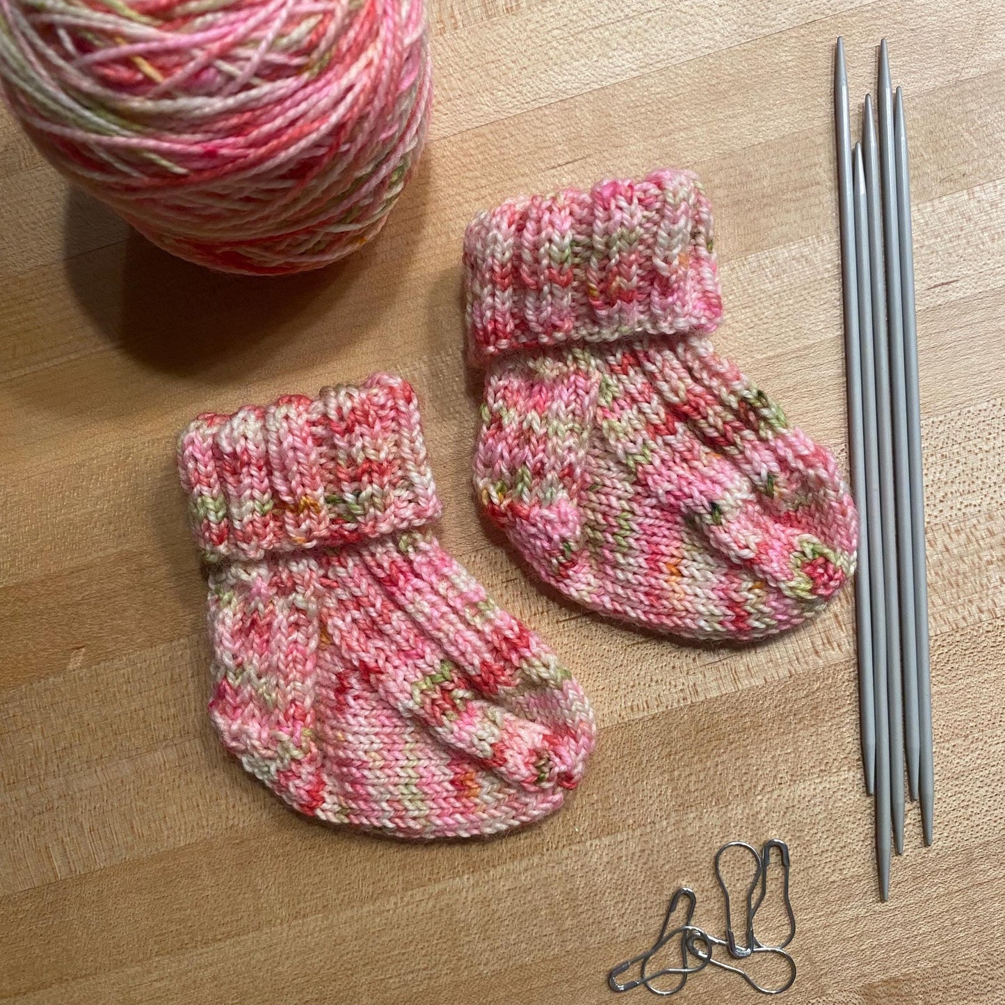 Ribbed Baby Sock Knitting Pattern – Cuff Down | Newborn to 3 Years