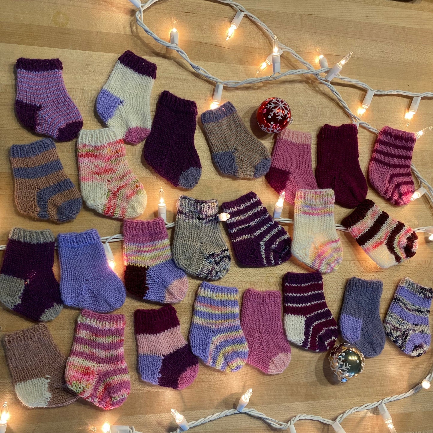 Tiny Advent Stockings Knitting Pattern