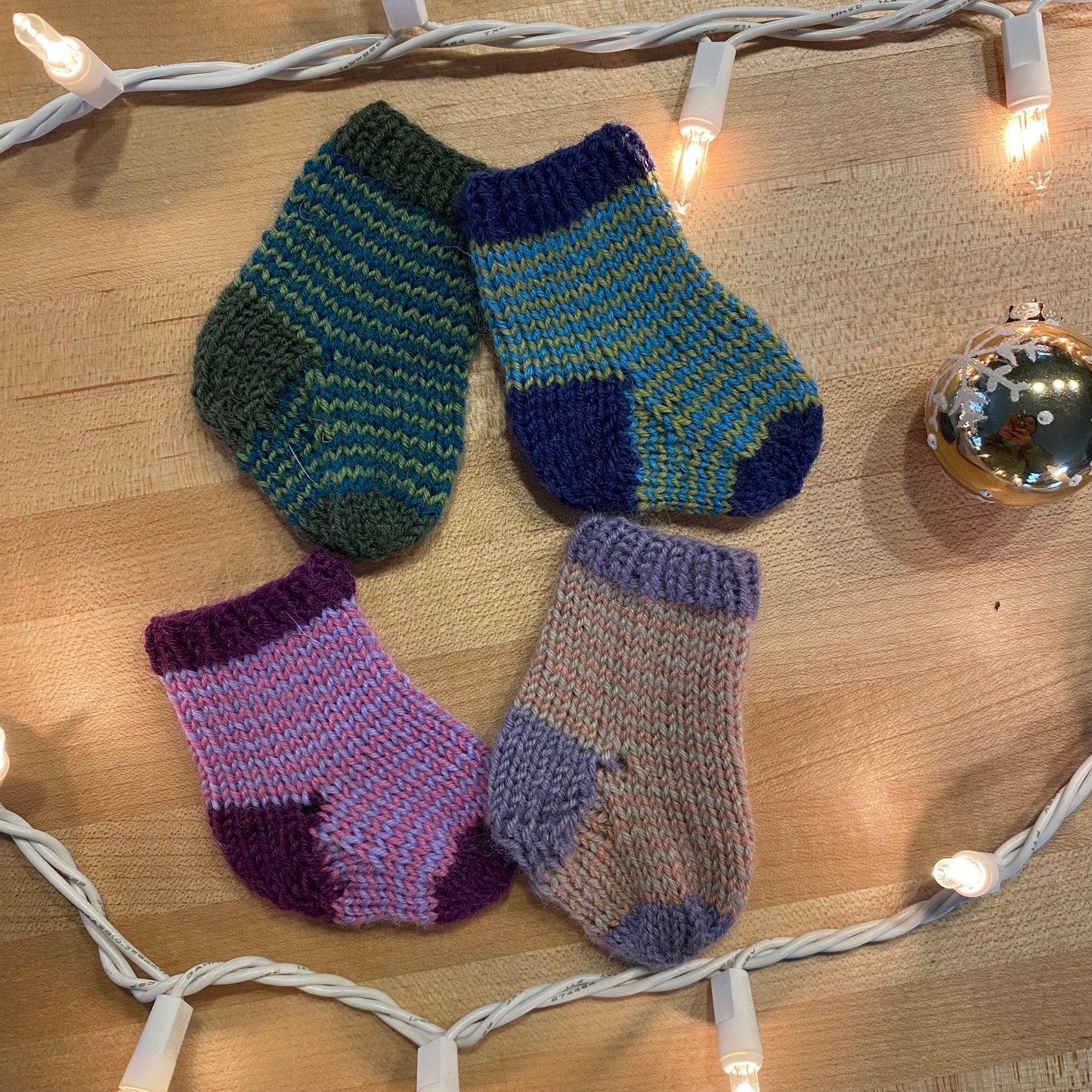 Tiny Advent Stockings Knitting Pattern
